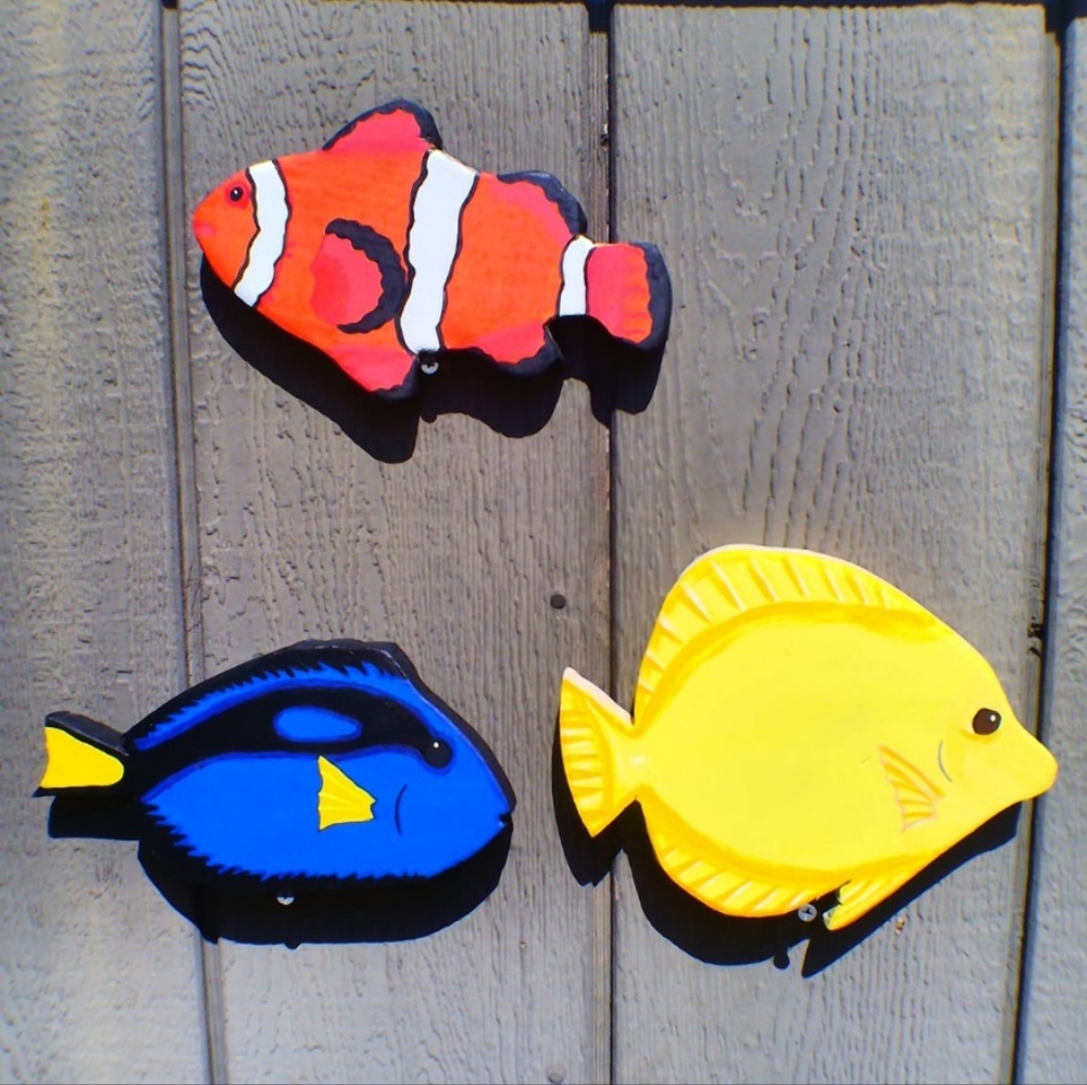 Handcrafted Fish Wall Decor Set - Picture 7 of 7